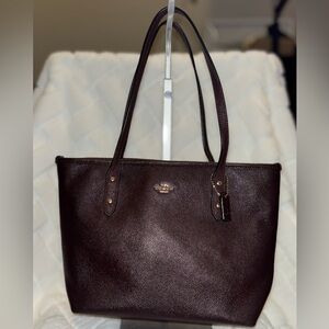 Coach burgundy leather tote bag